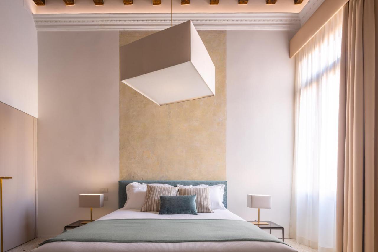 Ninfea Luxury Suites Венеція Екстер'єр фото