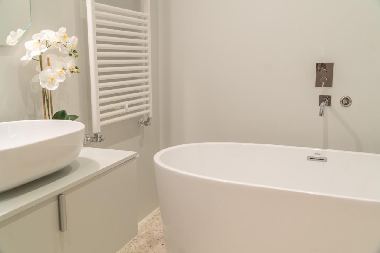Ninfea Luxury Suites Венеція Екстер'єр фото