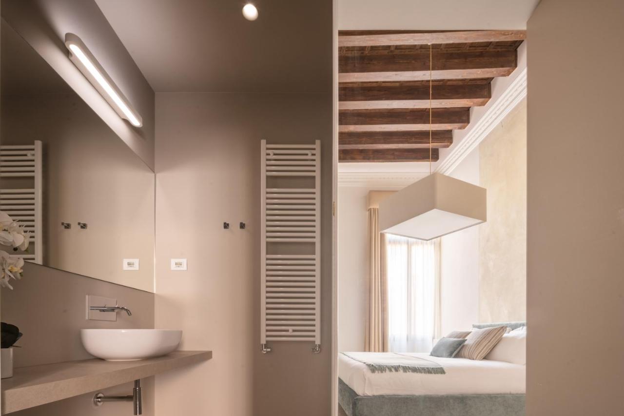 Ninfea Luxury Suites Венеція Екстер'єр фото