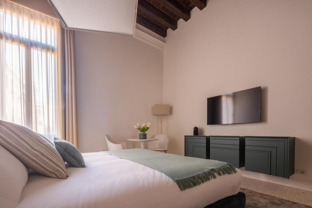 Ninfea Luxury Suites Венеція Екстер'єр фото