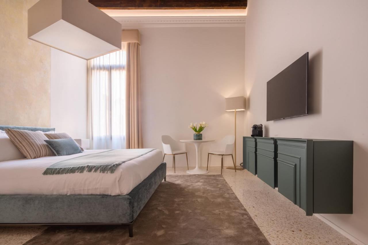 Ninfea Luxury Suites Венеція Екстер'єр фото