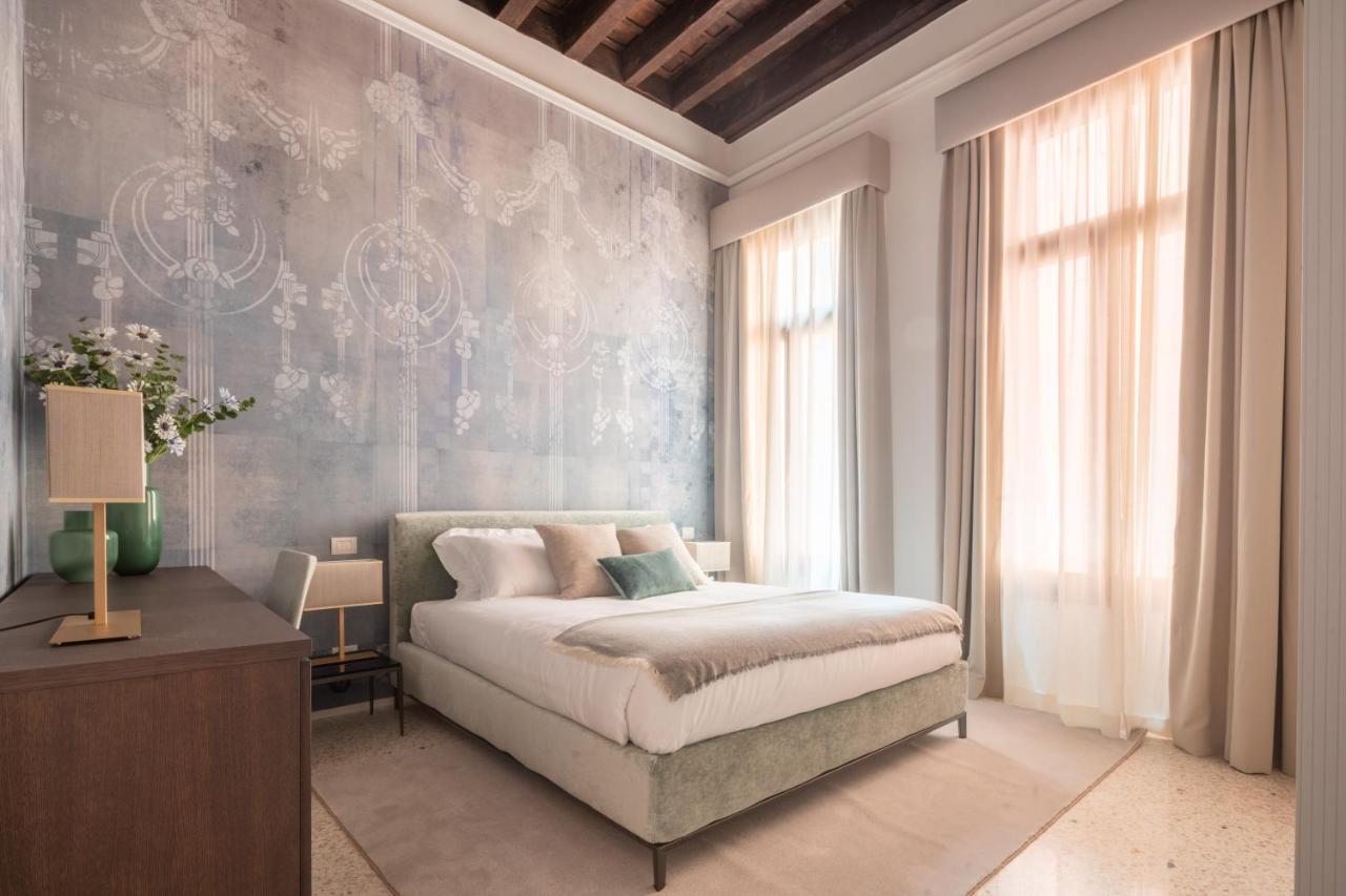 Ninfea Luxury Suites Венеція Екстер'єр фото